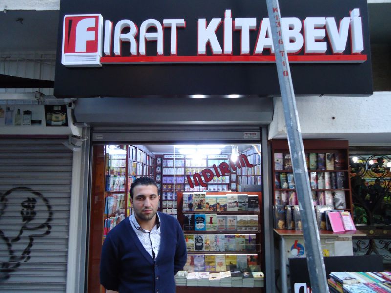 firat kitabevi karsiyaka carsisi 2 el kitap alinir