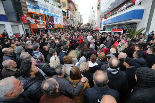   Mustafa Baykara Heykeli Çarşı Girişi