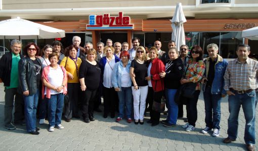 MHP KARŞIYAKA İLÇE TEŞKİLATI KAHVALTIDA BULUŞTU MHP KARŞIYAKA İLÇE TEŞKİLATI KAHVALTIDA BULUŞTU